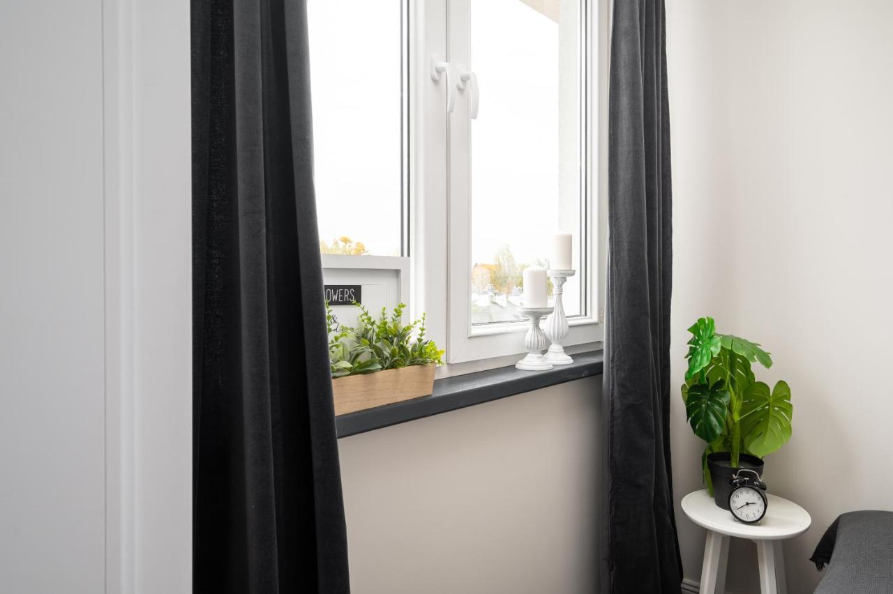 Petit Paris 36 Apartment ワルシャワ エクステリア 写真
